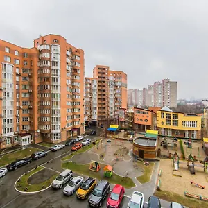 комфортная двухкомнатная возле метро академгородок Апартаменты Киев